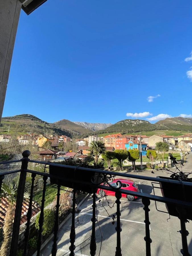 Hotel Rural El Torrejon Arenas De Cabrales Bagian luar foto