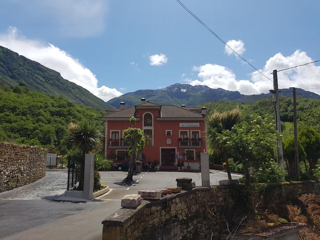Hotel Rural El Torrejon Arenas De Cabrales Bagian luar foto